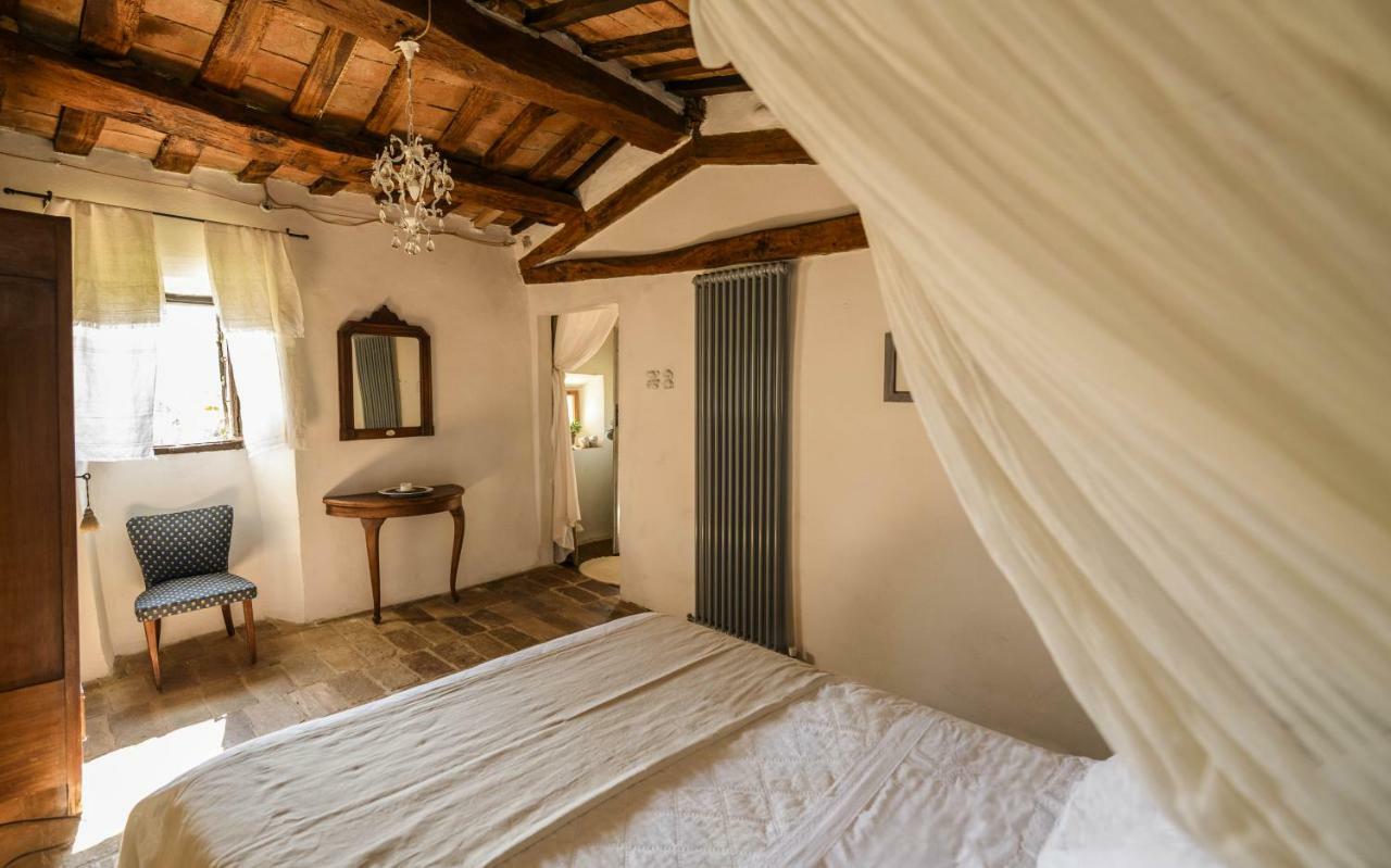 Bed and Breakfast Le Bumbarelle Tavoleto Екстер'єр фото